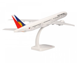 1:200 Boeing 777-3F6ER, Philippine Airlines, 2000s Colors (Snap-Fit)