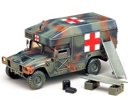 1:35 M997 Ambulance