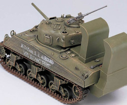 1:35 USMC M4A2 (75) Sherman, Pacific Theater