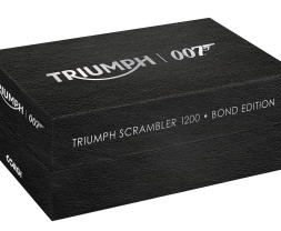 1:12 Triumph Scrambler 1200 (Bond Edition)