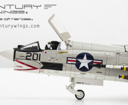 1:72 Vought F-8E Crusader, USN VF-53 Iron Angels, NF201, USS Hancock, Vietnam, 1967