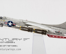 1:72 Vought F-8E Crusader, USMC VMF(AW)-235 Death Angels, DB9, Da Nang AB, 1966