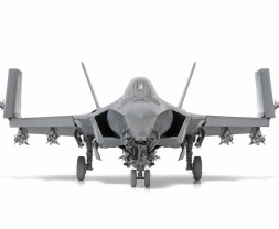 1:48 Lockheed Martin F-35C Lightning II