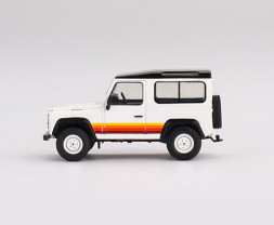 1:64 Land Rover Defender 90 Wagon White