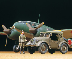 1:48 Mitsubishi Ki-46 III Type 100 & 4x4 Light Vehicle Kurogane Set