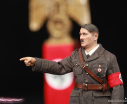 1:12 Adolf Hitler 1889–1945 (Mini Reich Series)