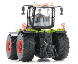 1:32 SIKU Control32 – RC traktor Claas Xerrion 5000 TRAC VC, Bluetooth App