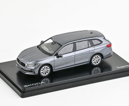 1:43 Škoda Superb IV Combi (2023) – šedá Graphite metalíza